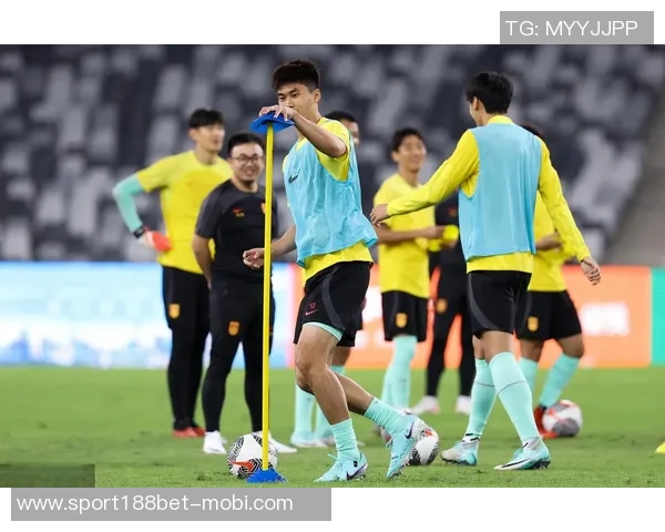 国足为备战2027年亚洲杯于2026年1月开展为期23天的集训活动